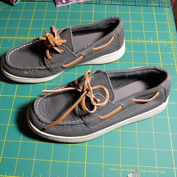 Boys Sperry Topsider grey mocs size 1 - Picture 1 of 4